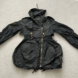 BURBERRY High Fashion Packable Short Jacket. Size 38 Black